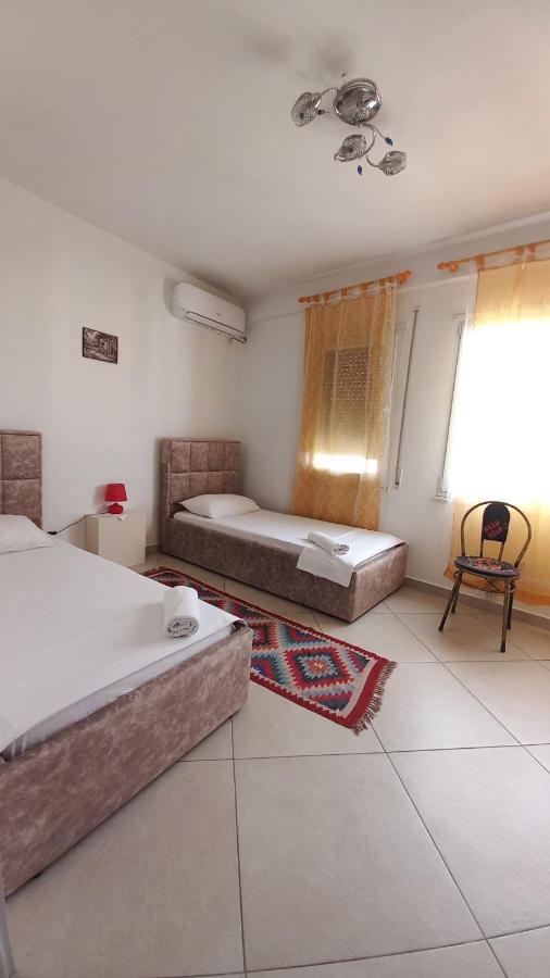 Guesthouse Bela ติรานา ภายนอก รูปภาพ