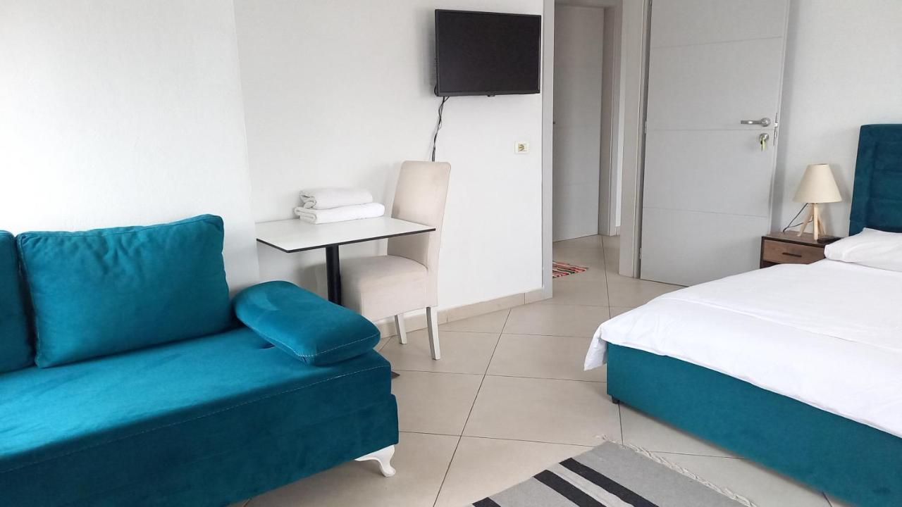 Guesthouse Bela ติรานา ภายนอก รูปภาพ