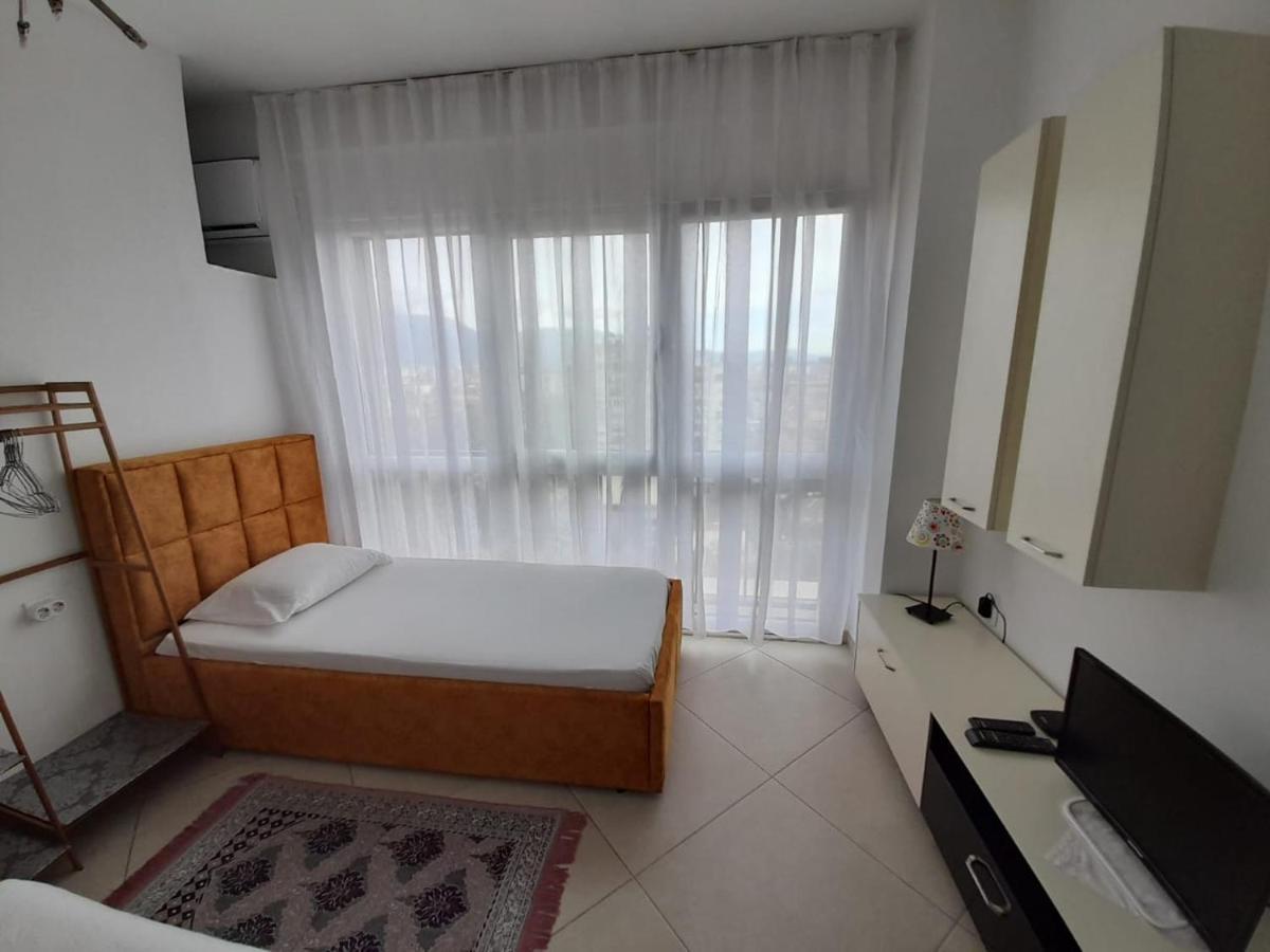 Guesthouse Bela ติรานา ภายนอก รูปภาพ