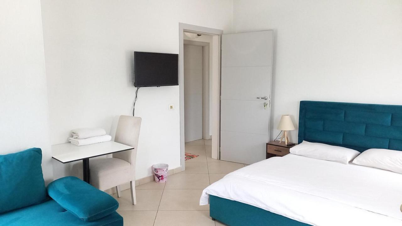 Guesthouse Bela ติรานา ภายนอก รูปภาพ